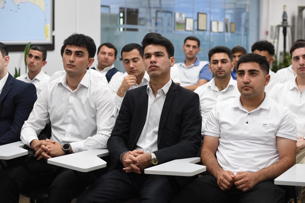 “Azərişıq” və Agentliyin birgə layihəsi: İşsizlər yeni imkanlar əldə edib (FOTOLAR)